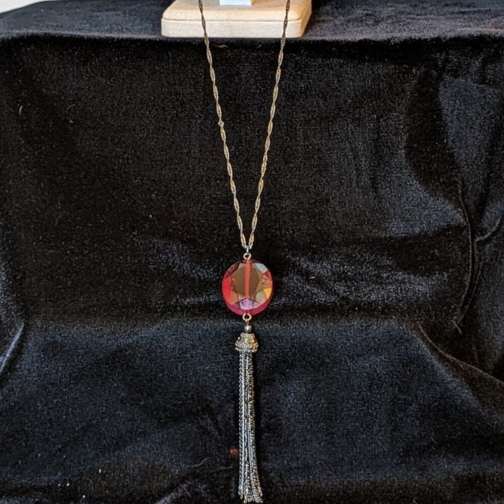 Versona Red Faceted Glass Pendant Tassel Gun Metal Necklace
